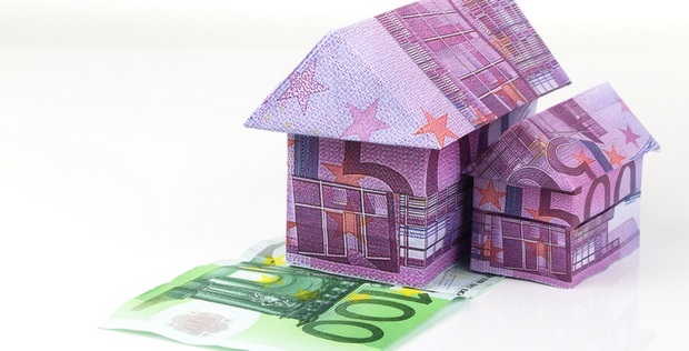  Maison en forme de billets euros