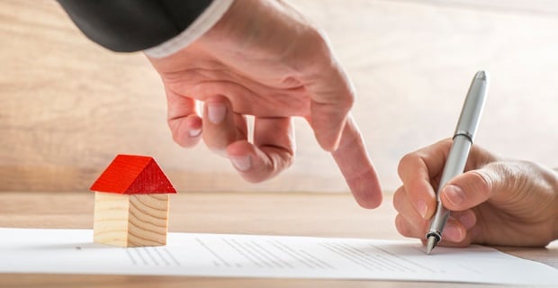 Signature d’un contrat de crédit immobilier
