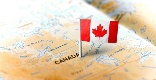 Carte et drapeau canadiens