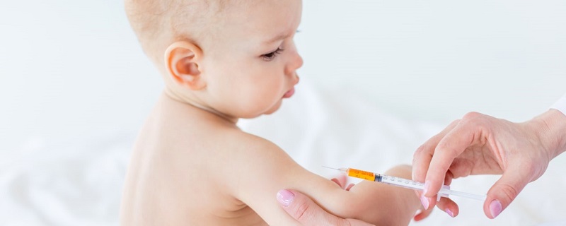 Accès vaccins primordiaux enfant