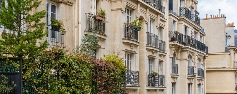 façade d'un bâtiment parisien