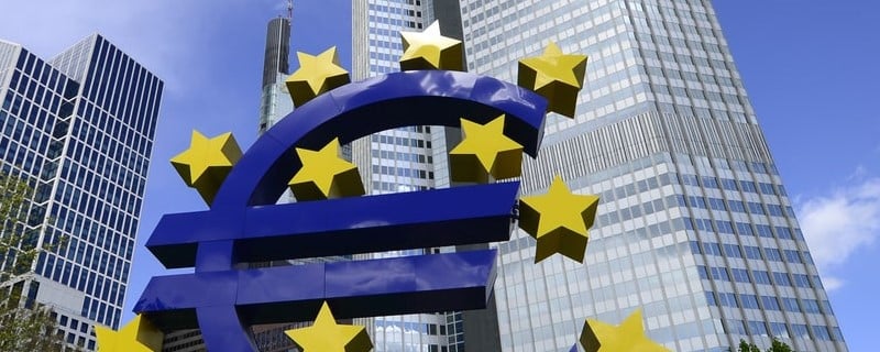 Sculpture du symbole de l’euro