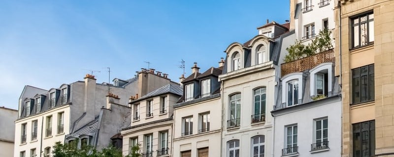 bâtiments typiques parisiens