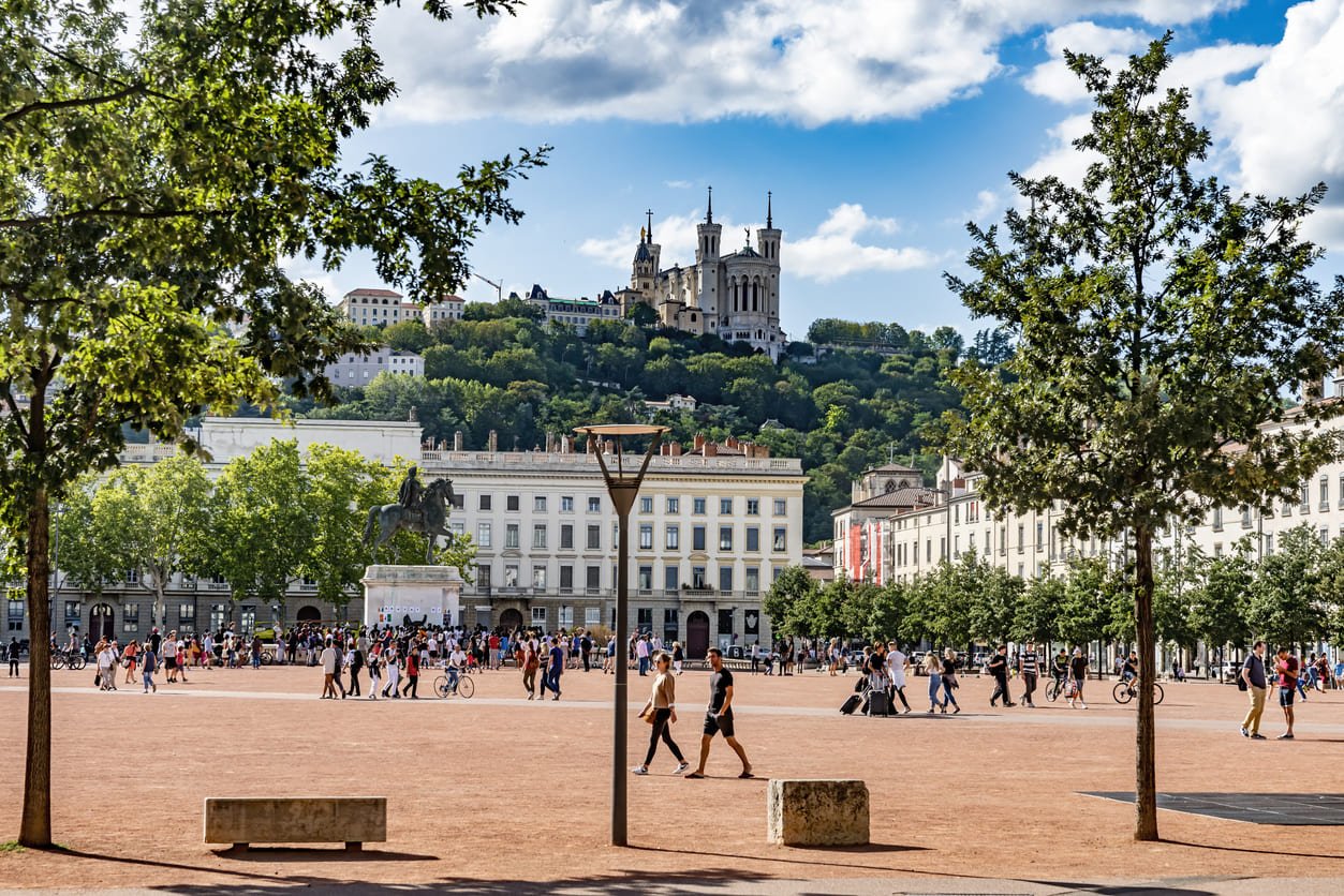 vue place bellecour lyon 2025