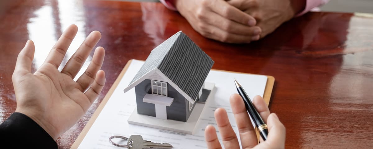 L'impact de l'assurance dommages-ouvrage sur la valeur immobilière pour les propriétaires particuliers