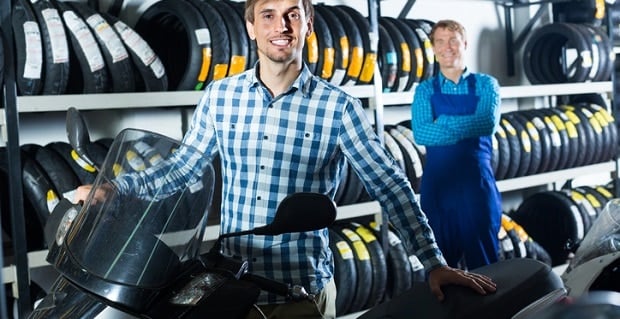 Comment obtenir un crédit moto sans CDI ? 