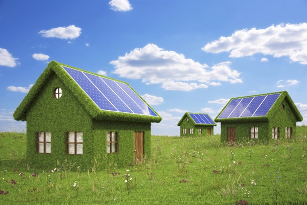 Maisons avec des panneaux solaires